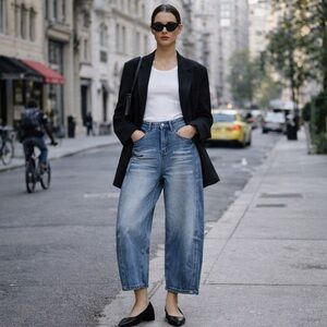 Barrel Leg Jeans Women Size 4 Curved Leg Denim 25.5” Inseam NWT